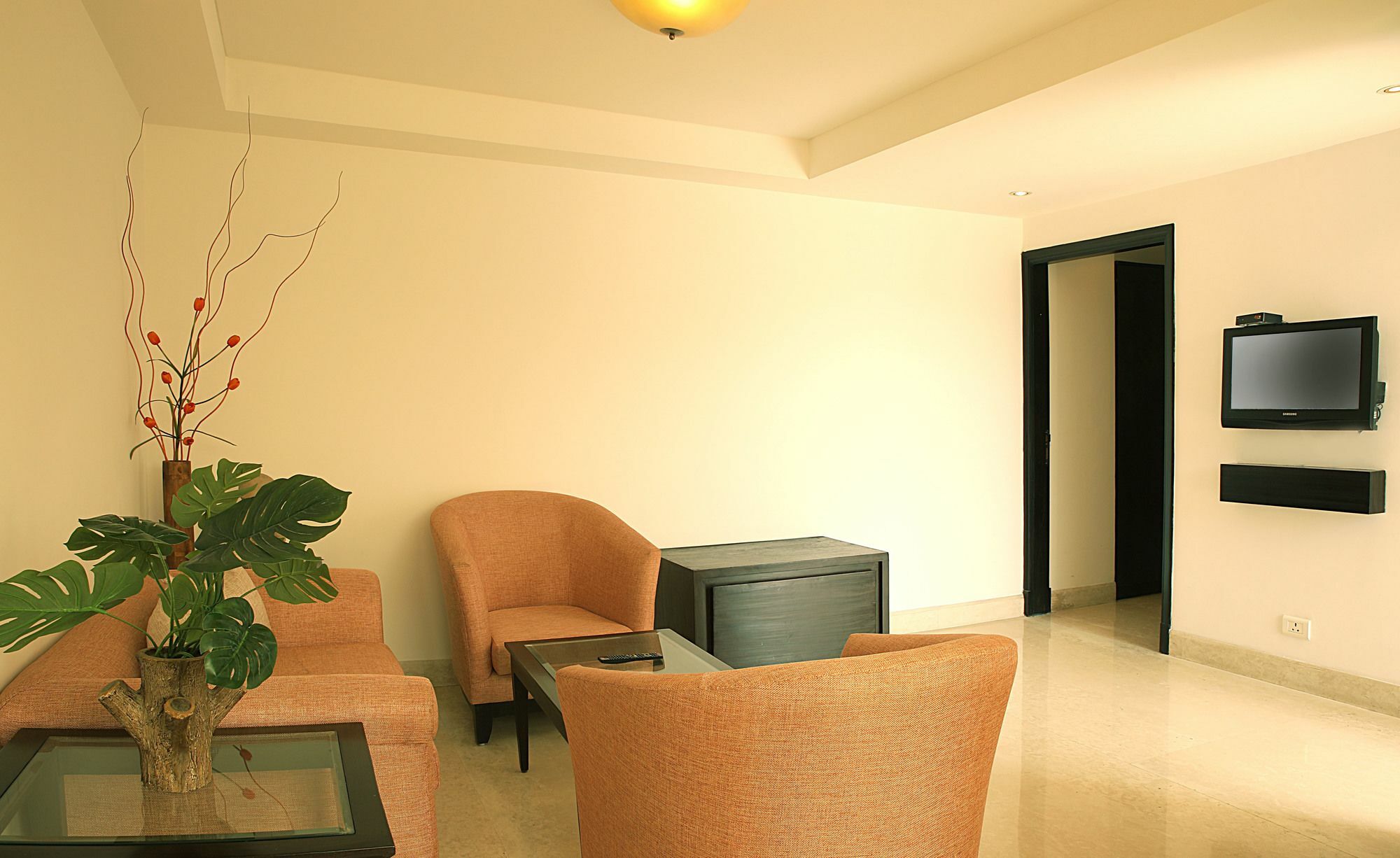 Inde Hotel Vista Woods Huda City Centre, Gurgaon Bagian luar foto