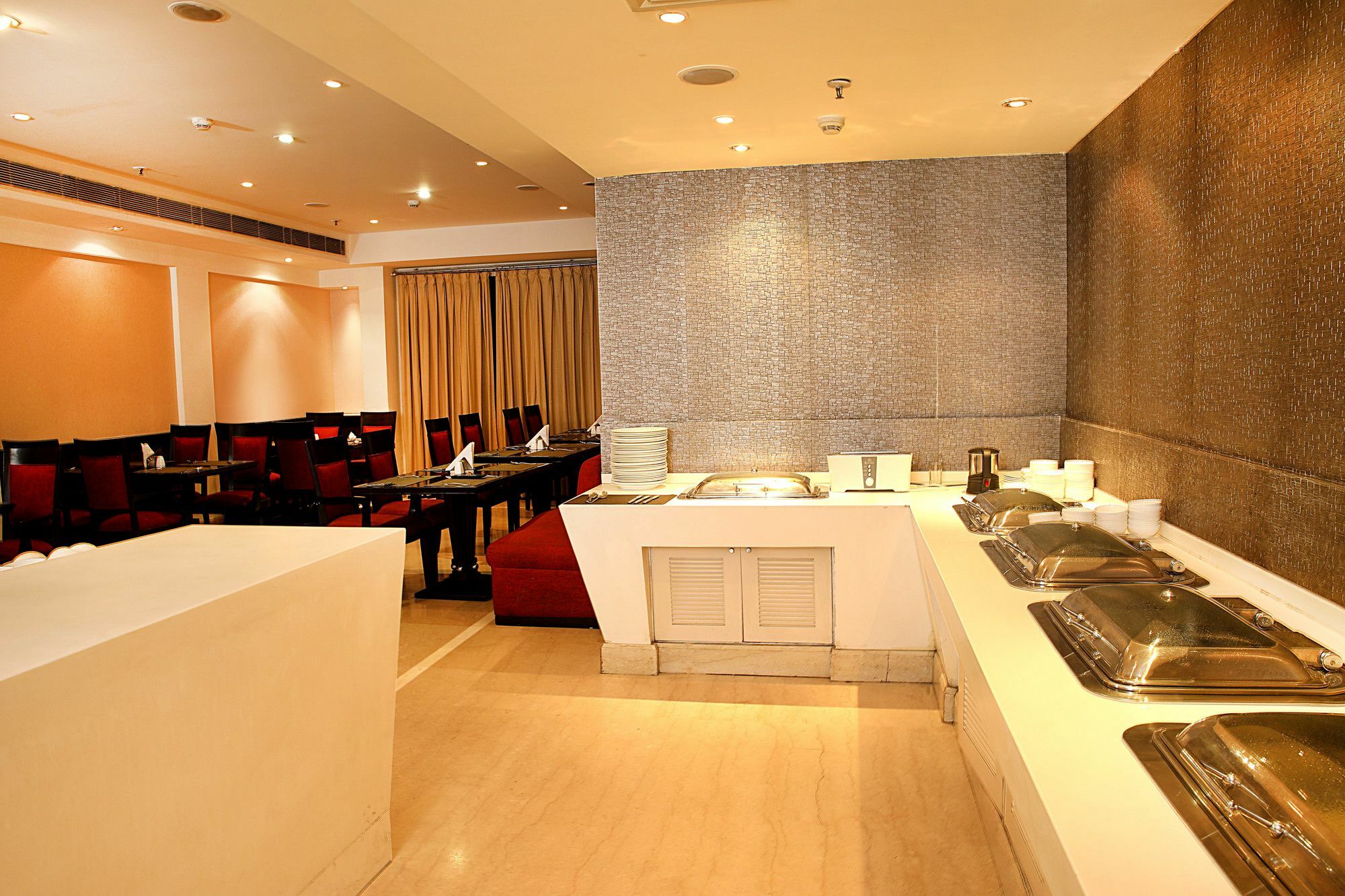 Inde Hotel Vista Woods Huda City Centre, Gurgaon Bagian luar foto
