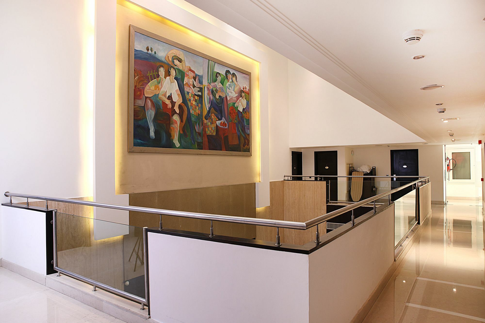 Inde Hotel Vista Woods Huda City Centre, Gurgaon Bagian luar foto