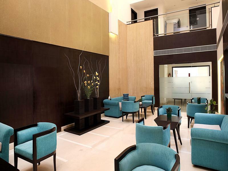 Inde Hotel Vista Woods Huda City Centre, Gurgaon Bagian luar foto